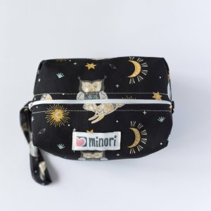 MINORI Vízhatlan tárolótasak - Fekete alapon állatkás