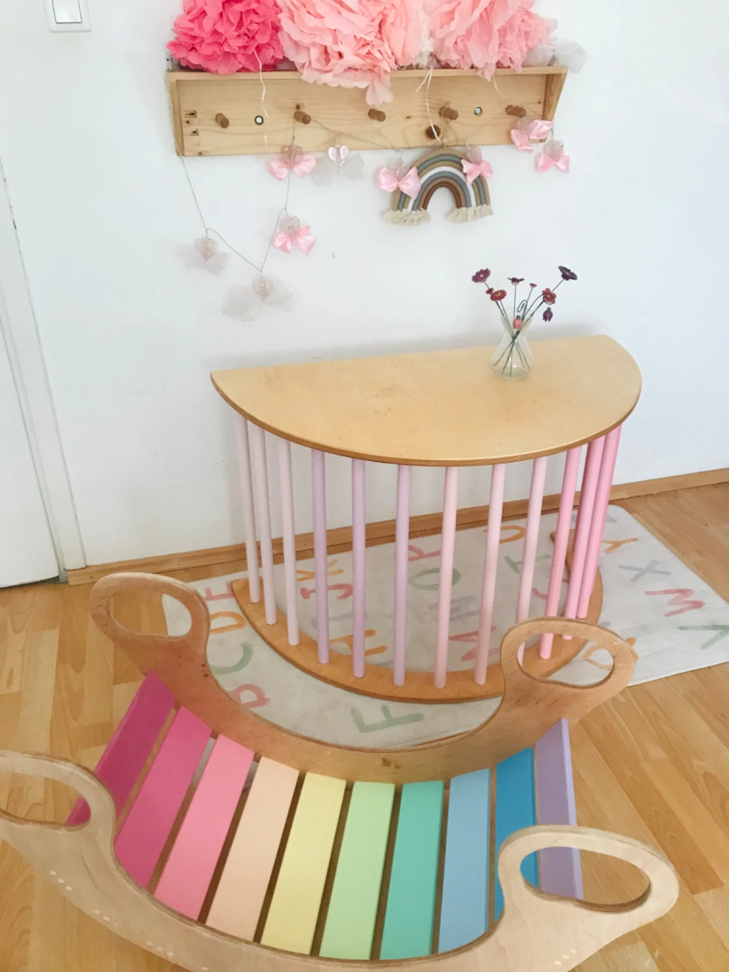 Óriás rudas hinta asztallappal/hátlappal