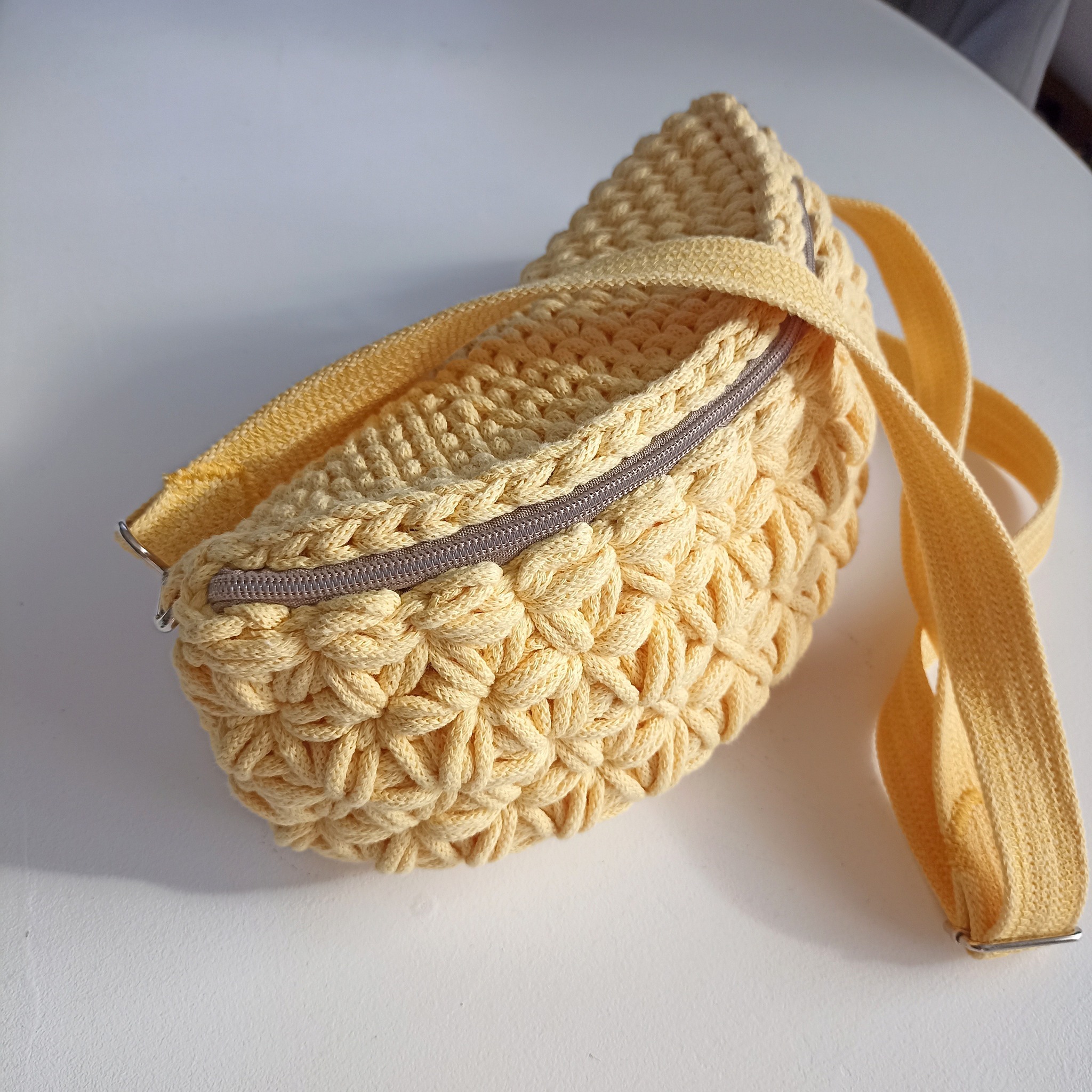Jázmin övtáska, crossbody - horgolt - Image 3
