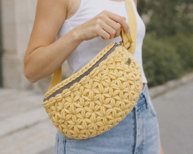Jázmin övtáska, crossbody - horgolt